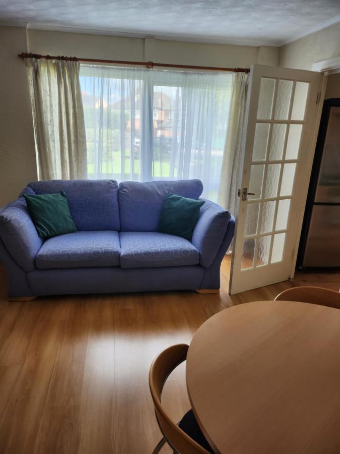 A Cosy 1 Bedroom Apartment Enfield Esterno foto